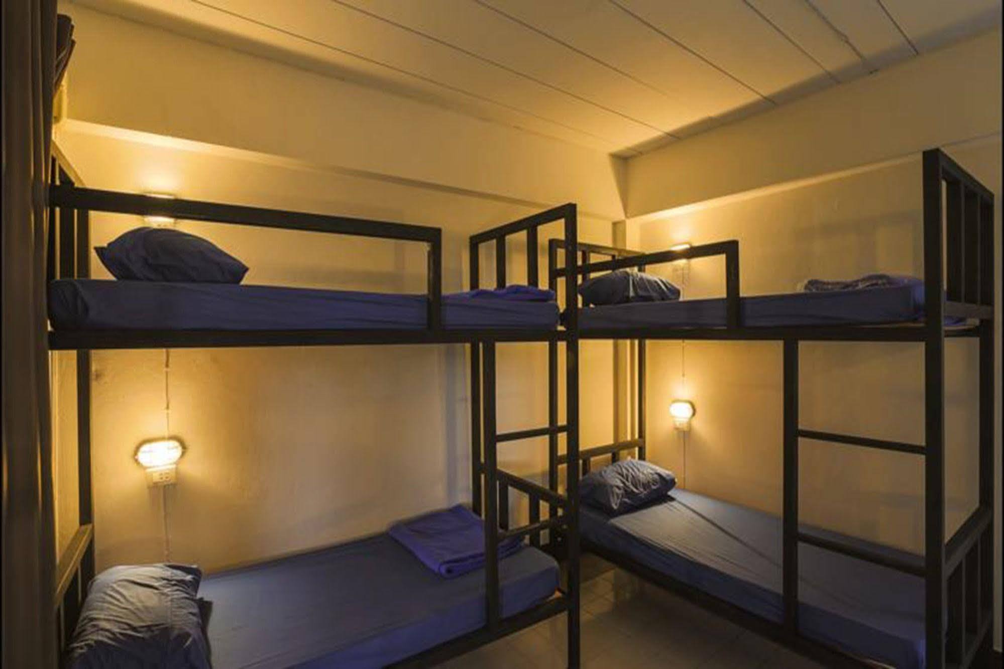 Cham Cha Hostel 치앙마이 외부 사진