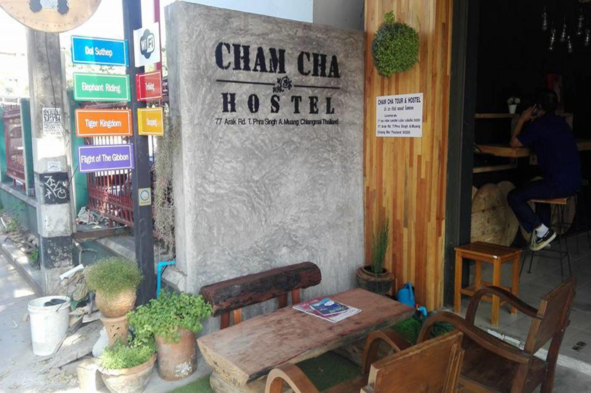 Cham Cha Hostel 치앙마이 외부 사진