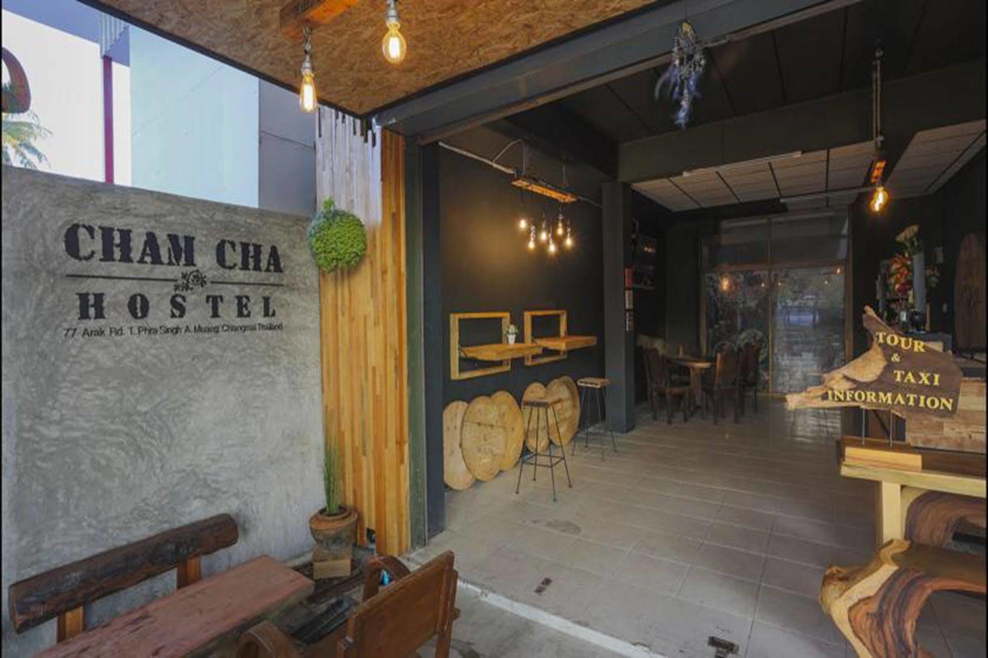 Cham Cha Hostel 치앙마이 외부 사진